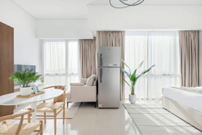 Silkhaus Luxury Studio in Residential Neighborhood